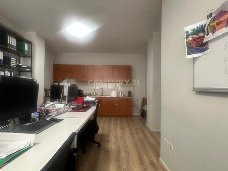 SHITET APARTAMENT 2+1+2 RRUGA E KAVAJES