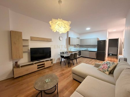 APARTMENT 2+1+2 WITH PARKING SPACE "5 MAJI" STREET