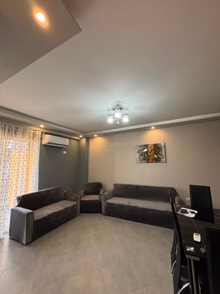 Apartament 1+1 Me Qira në Shkozë, Tiranë