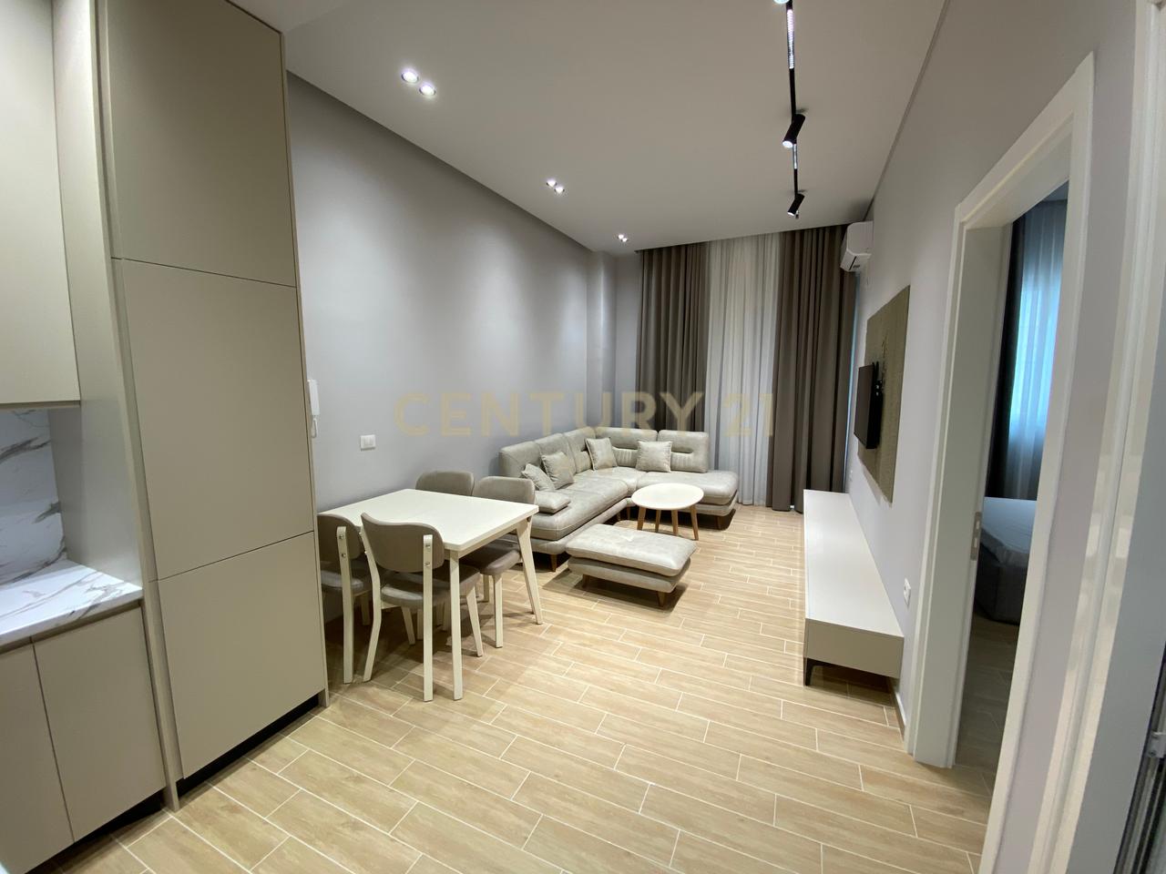 Jepet me qira apartament 1+1 në Astir !