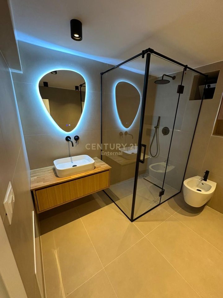 Prane Kompleksit Grand - Jepet 2+1+🅿️ Perfshire Investim Luxury