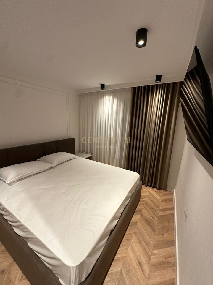 Prane Kompleksit Grand - Jepet 2+1+🅿️ Perfshire Investim Luxury