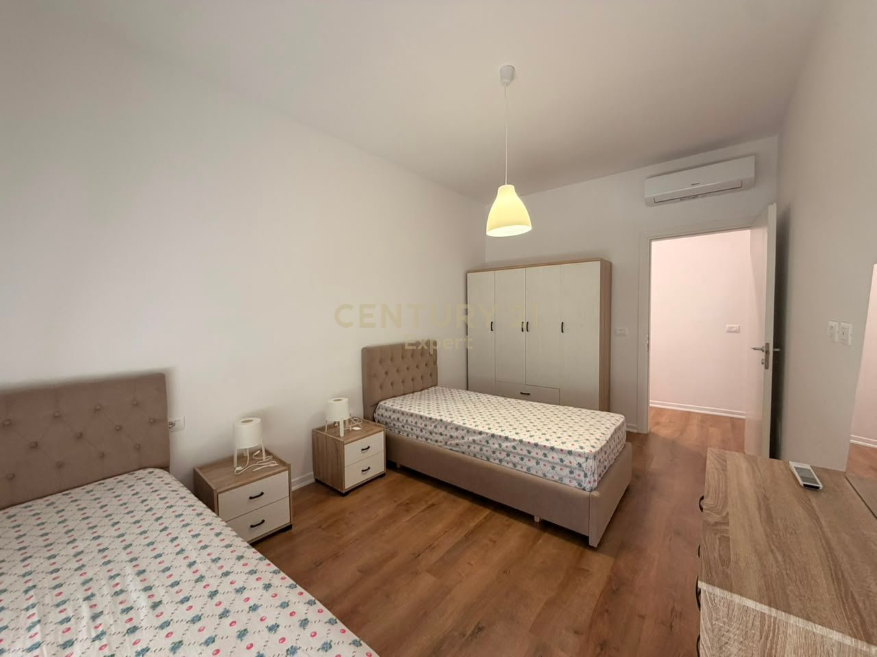 APARTMENT 2+1+2 WITH PARKING SPACE "5 MAJI" STREET