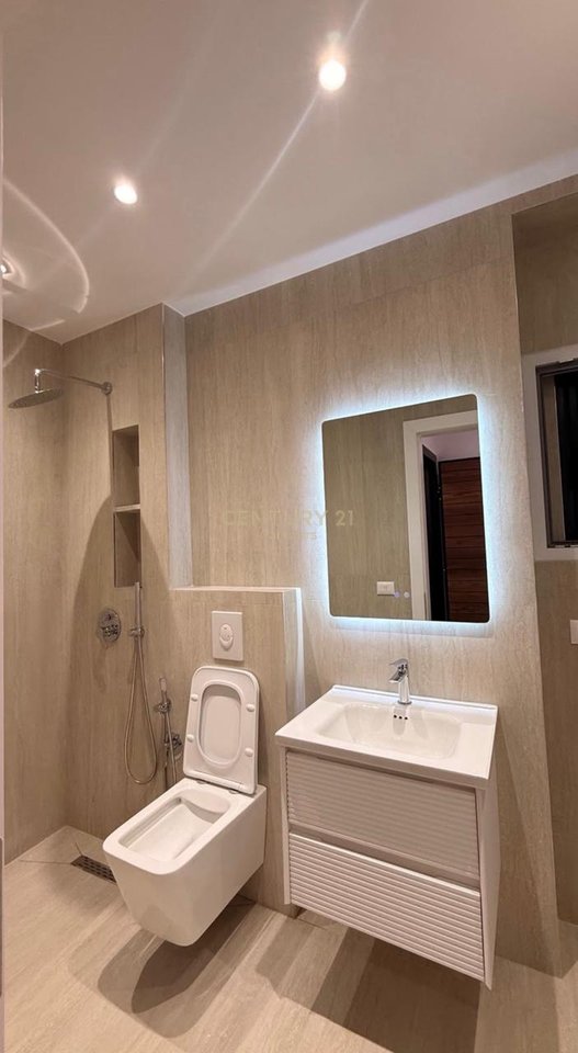JAPIM ME QIRA APARTAMENT 1+1 TE 21-DHJETORI !