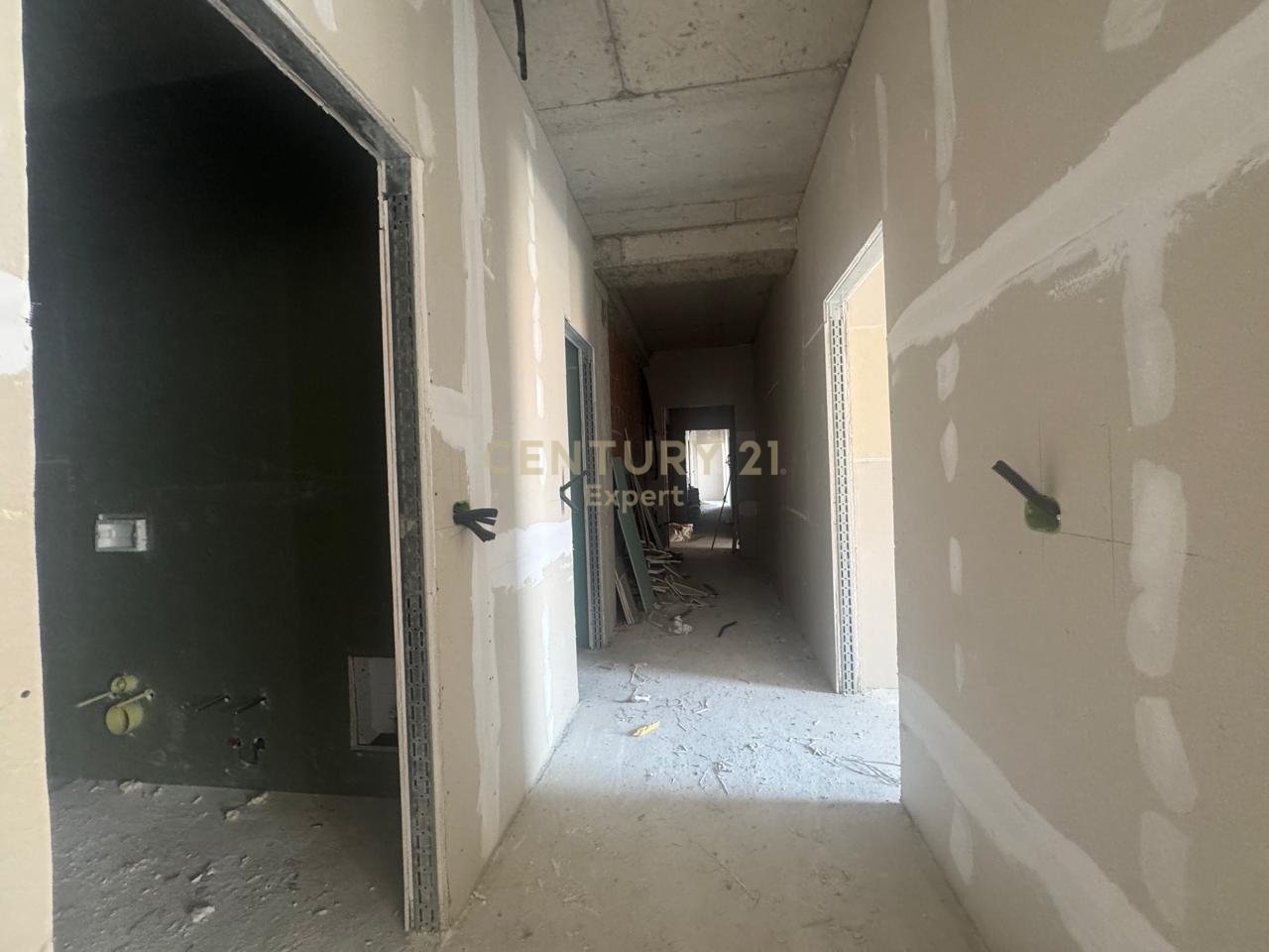 We sell 1+1+storage near Skenderbej Square