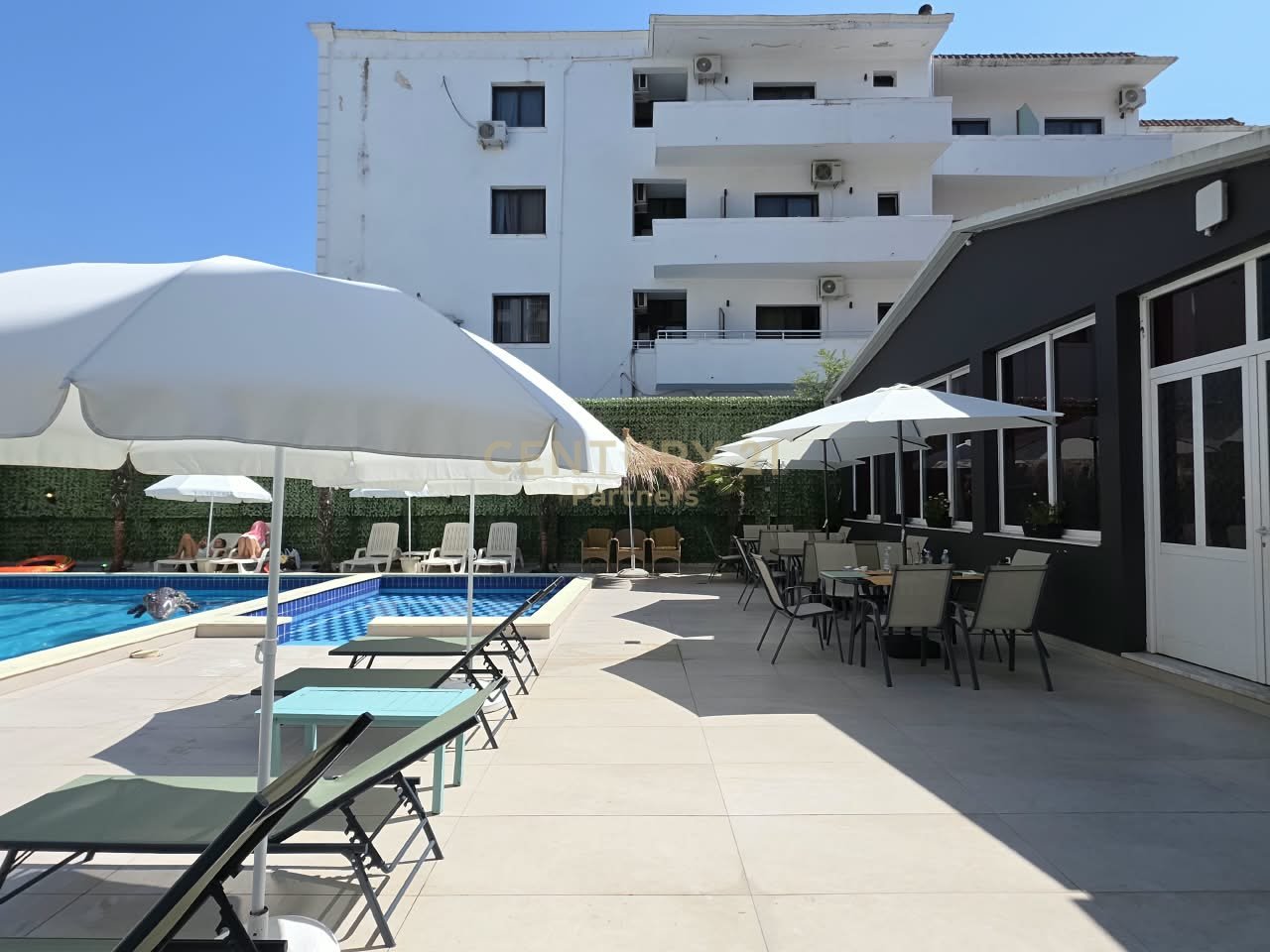 ESCLUSIVO! VENDIAMO HOTEL A GOLEM