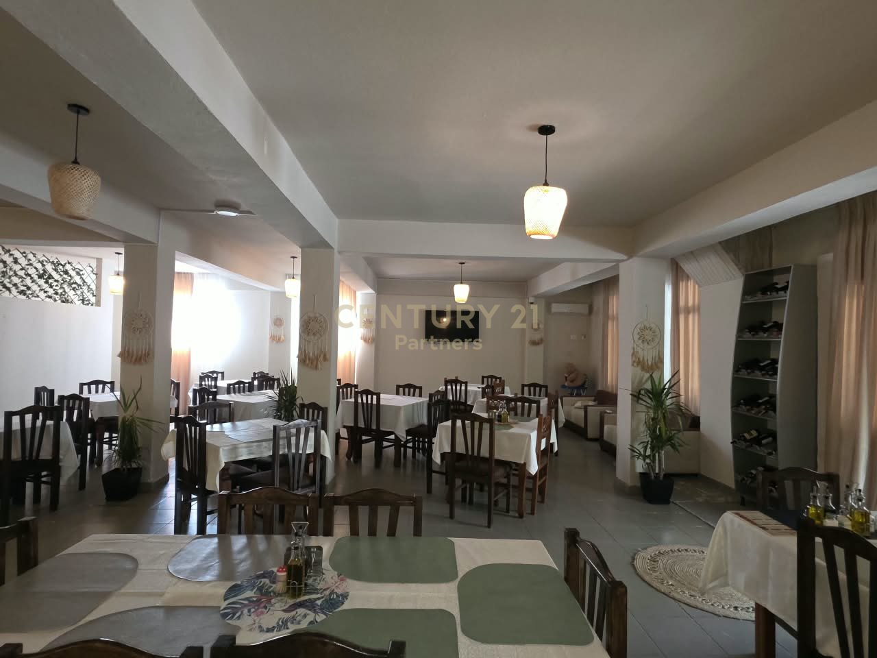 ESCLUSIVO! VENDIAMO HOTEL A GOLEM