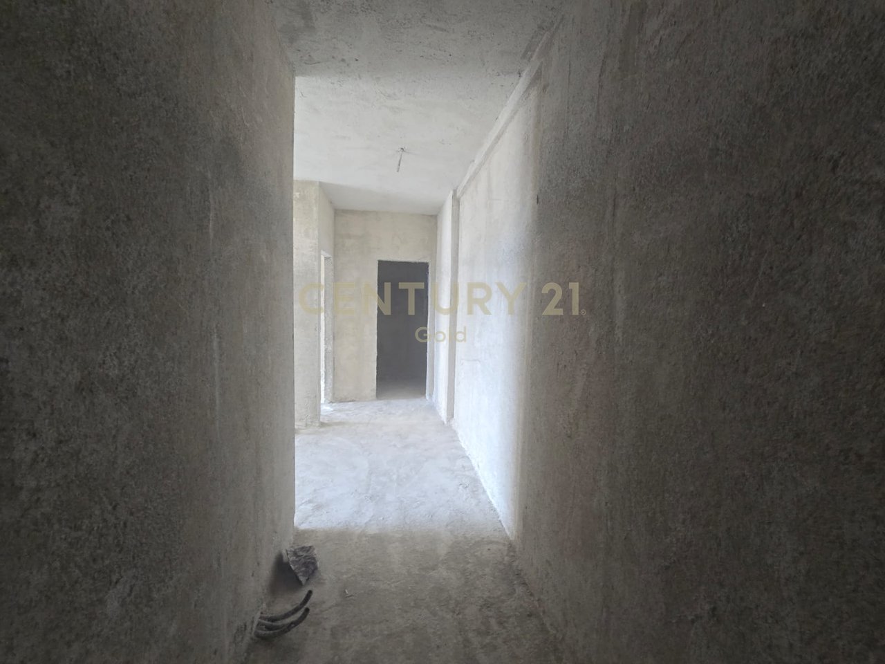 APARTAMENT 1+1 PER SHITJE TEK ISH FUSHA E AVIACIONIT