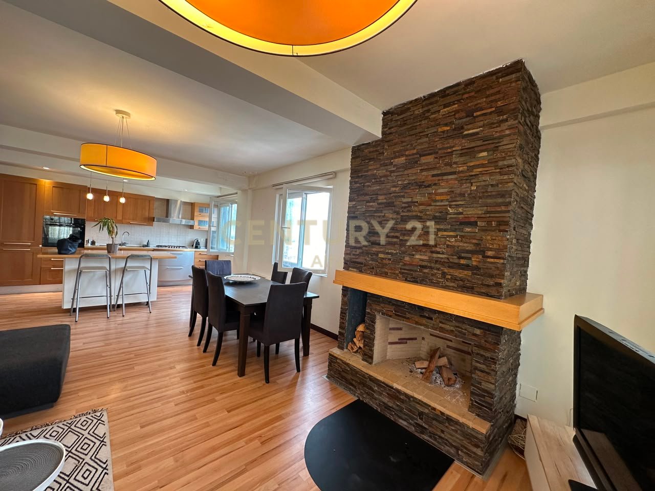 Duplex 4+1+ Parking for Rent at the Residence 'Kodra e Diellit 1"!
