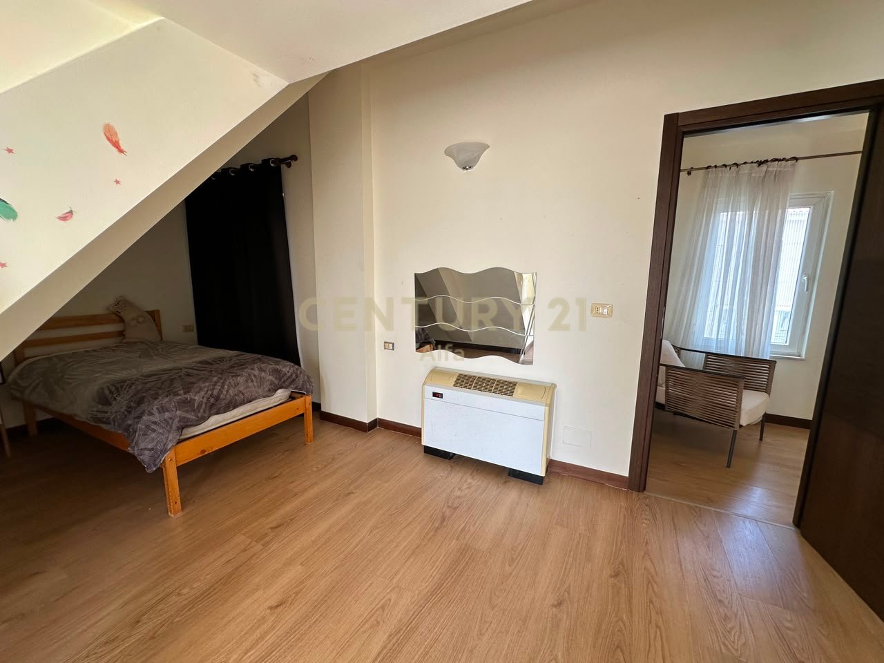 Duplex 4+1+ Parking for Rent at the Residence 'Kodra e Diellit 1"!
