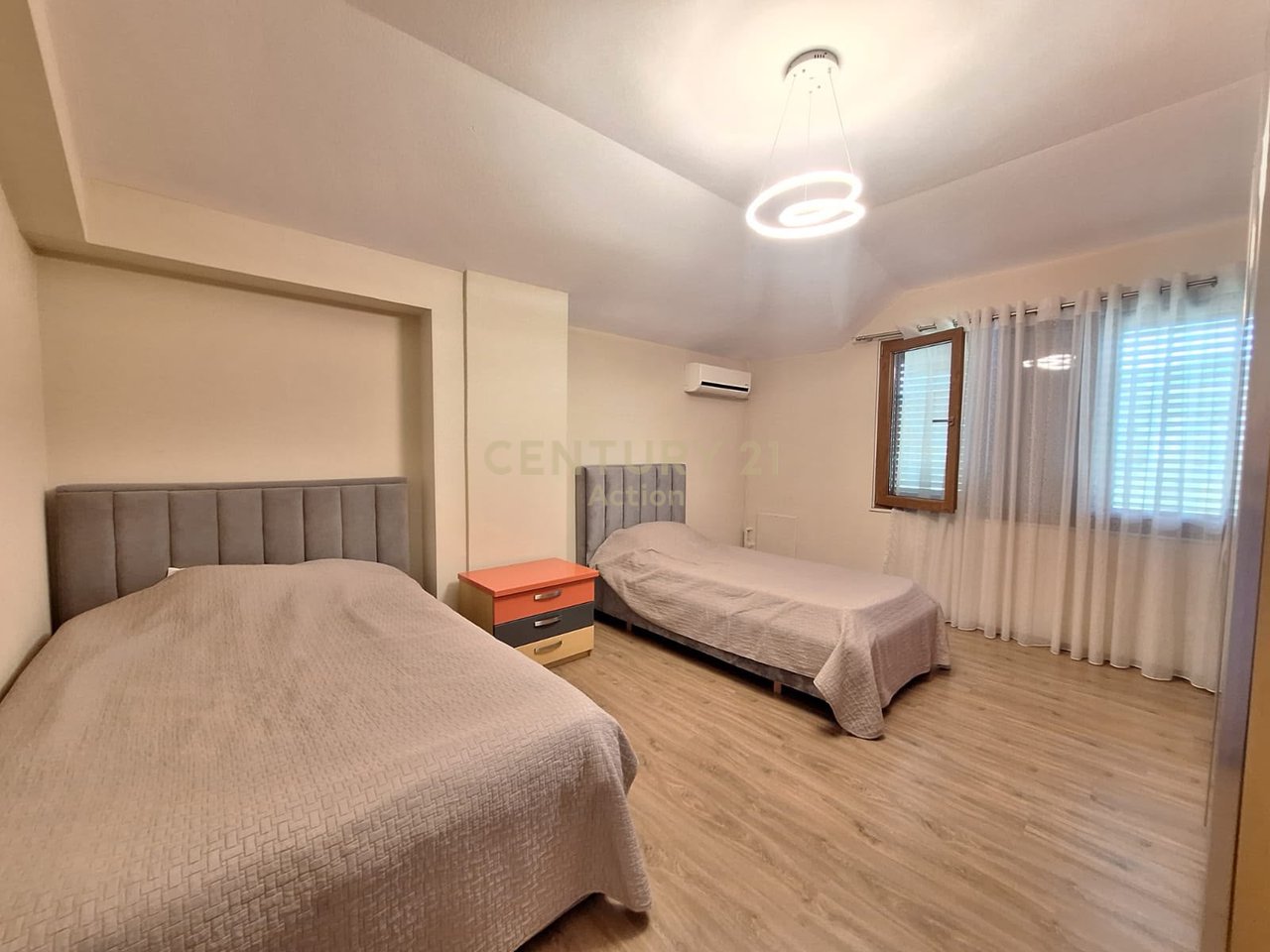 Apartament 2+1 Me Qira në Liqeni i Tiranës, Tiranë - 800€ | 120 m²