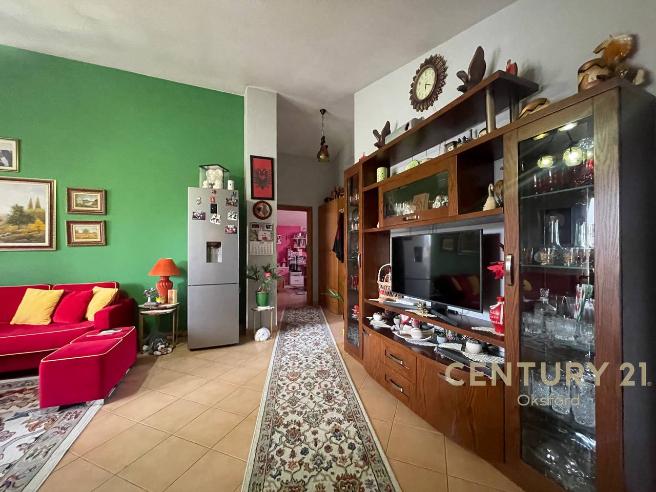 🏡 PËR SHITJE – VILË 4-KATËSHE + 2 NJËSI KOMERCIALE | RRETHRROTULLIMI SHKOZË, TIRANË