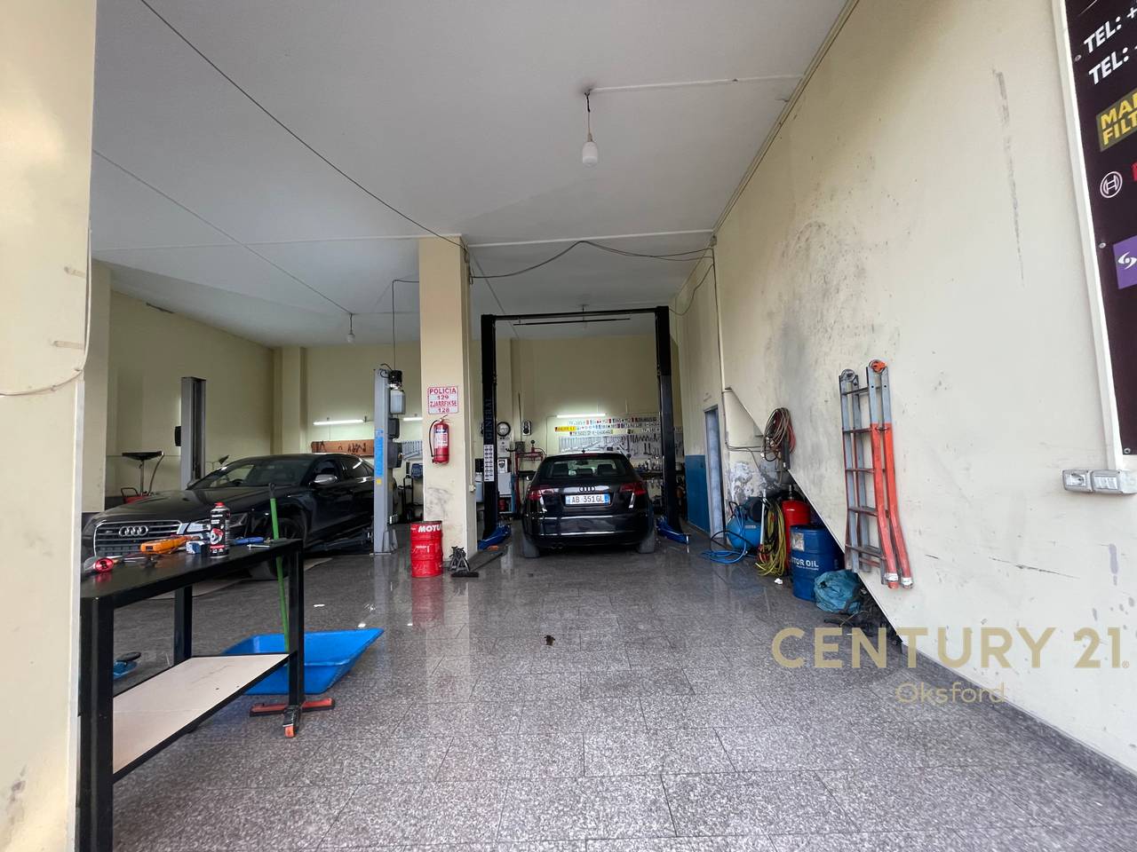 🏡 PËR SHITJE – VILË 4-KATËSHE + 2 NJËSI KOMERCIALE | RRETHRROTULLIMI SHKOZË, TIRANË