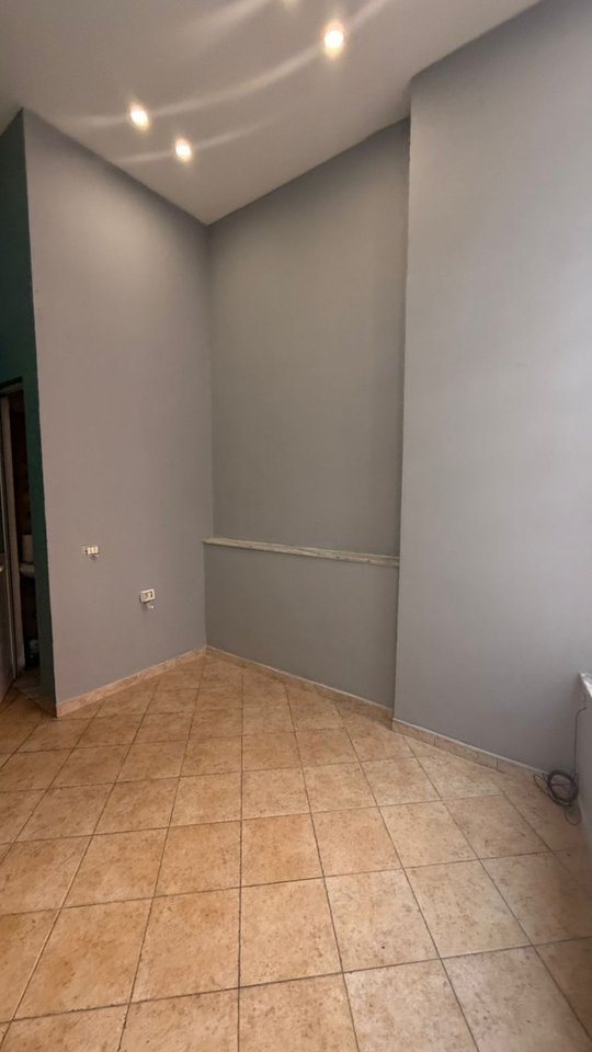 🏡 JEPET ME QIRA  AMBIENT BIZNESI PRANË SHKOLLËS SË BALETIT