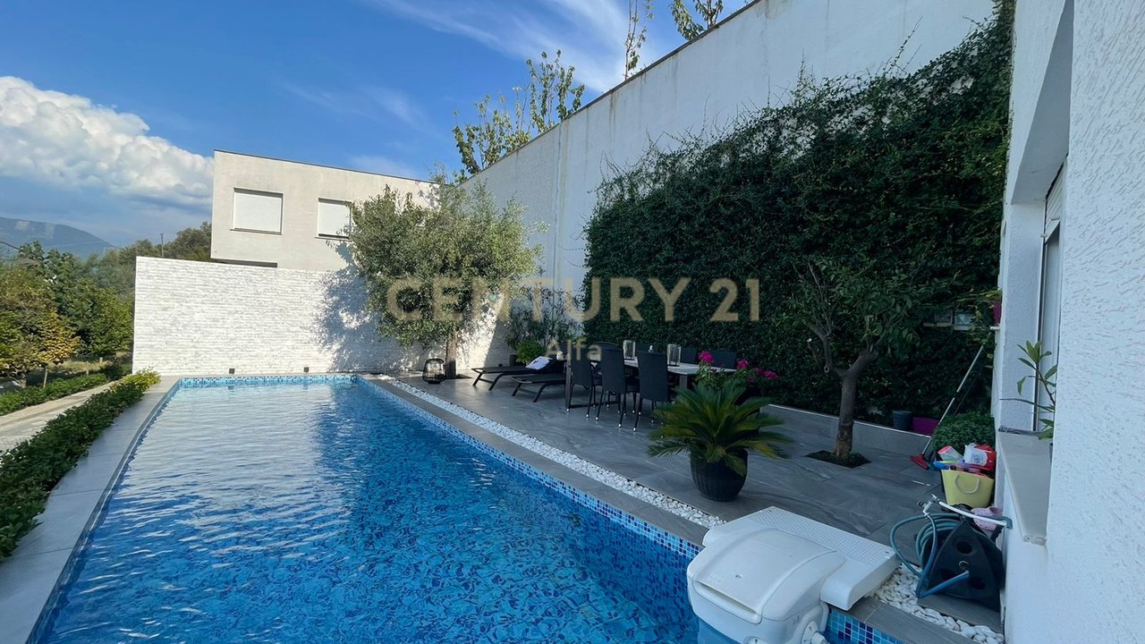 VENDESI, VILLA PREMIUM con PISCINA, RESIDENZA KODRA E DIELLIT 2‼️
