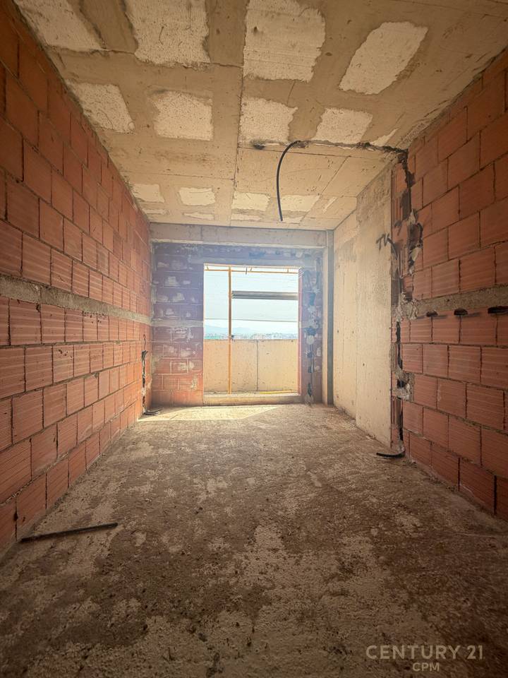 WE SELL 2+1 APARTMENT + PARKING SPACE AT ALUNA!