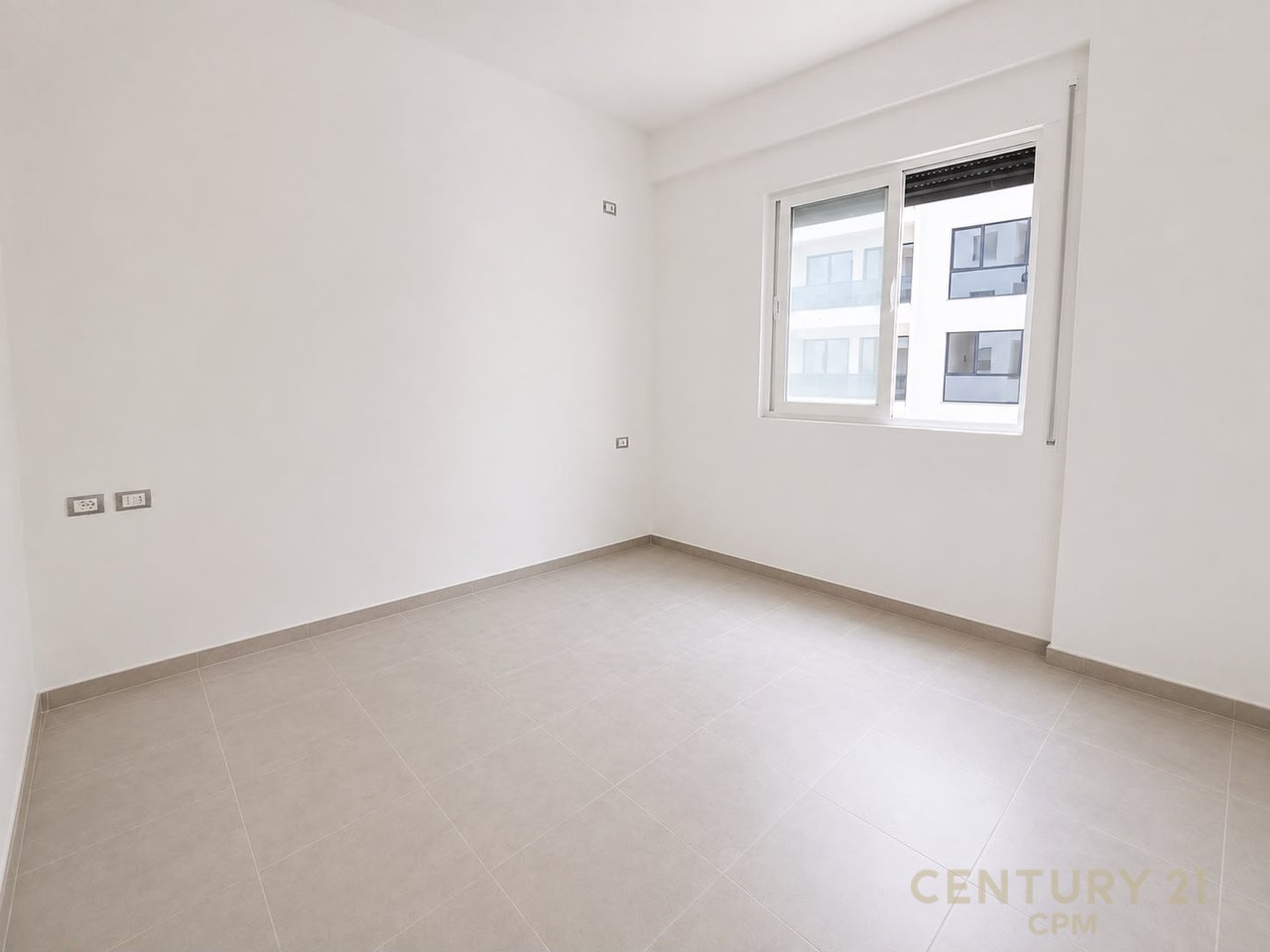 PRANE LUNGOMARE SHESIM APARTAMENT 2+1 + POST PARKIMI EKSTRA