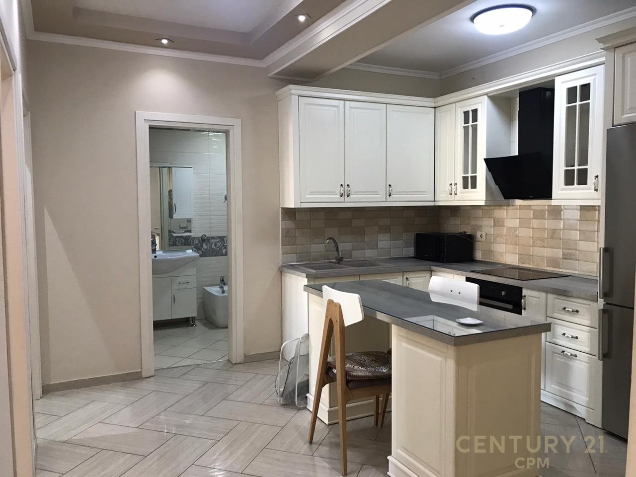 Apartament 2+2 Me Qira në Zogu i Zi, Tiranë - 700€ | 115 m²