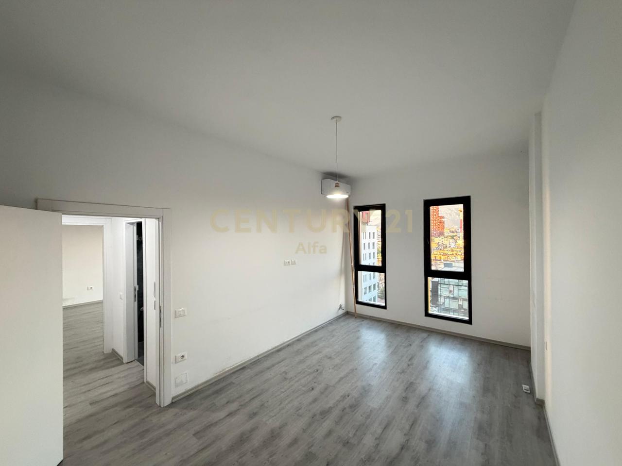 AFFITTASI AMBIENTE 67m², PRESSO SQUARE 21