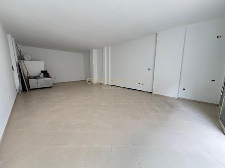 IN AFFITTO UNITÀ DI 78M2 A ASTIR!