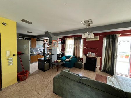 SHITET DUPLEX ME VERANDE TEK KODRA E DIELLIT 1!