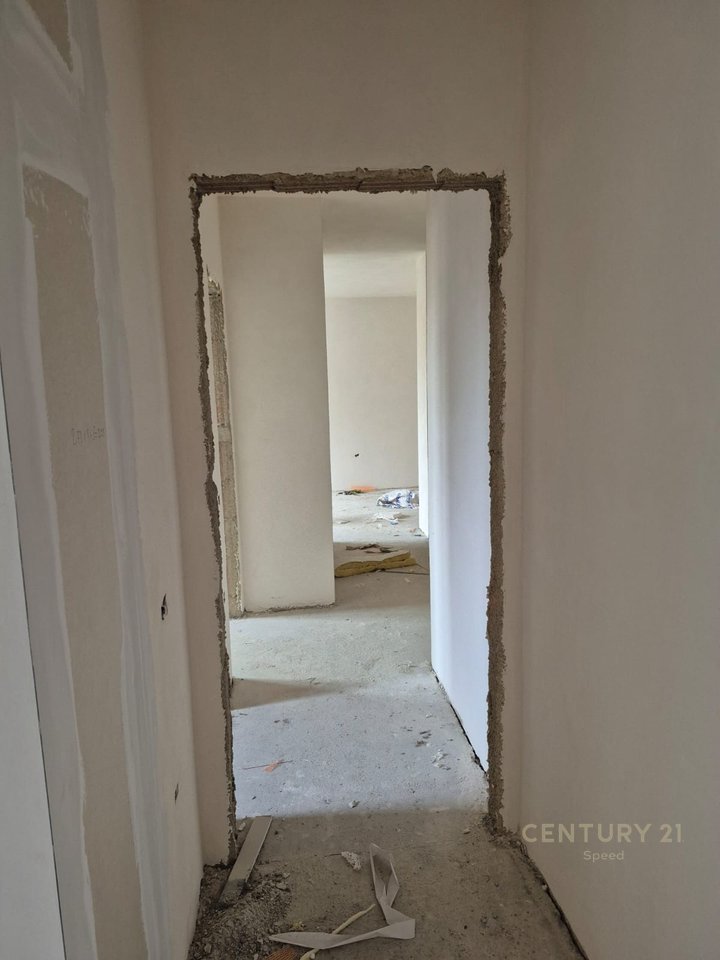 Jepet me qira apartament 2+1 ne zonen e Don Boskos!