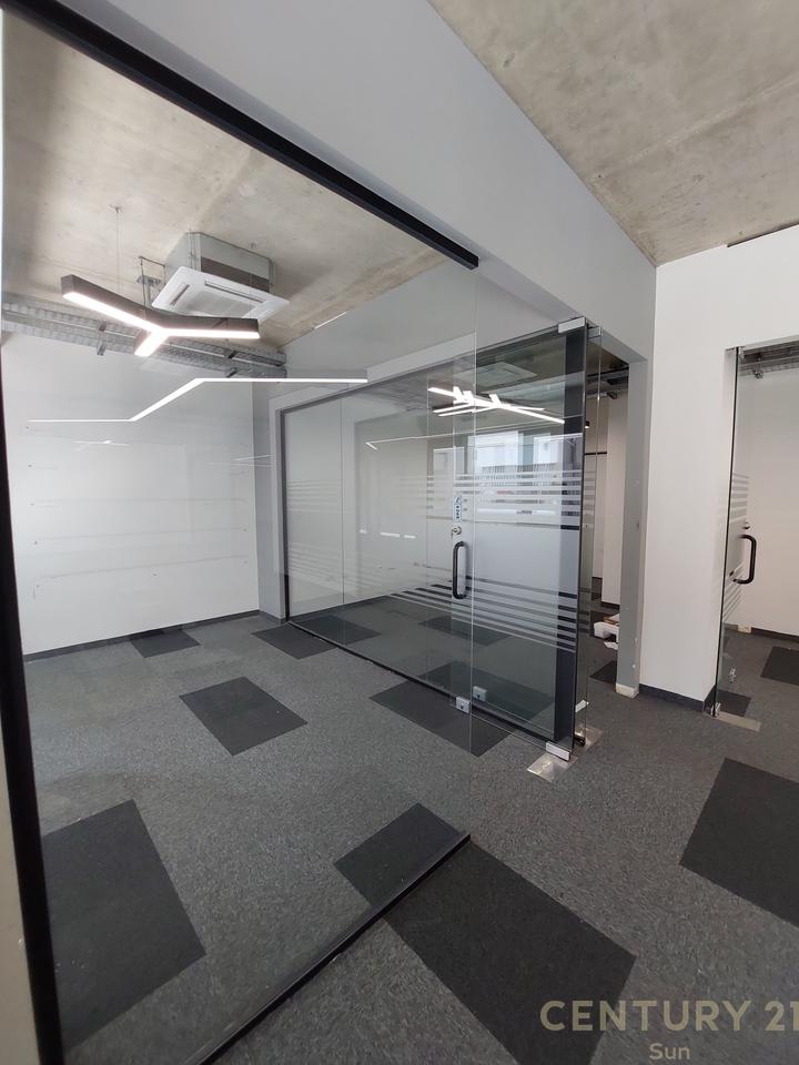 Locale Commerciale in Affitto 360 m2 – Via Kosovarëve, Tirana