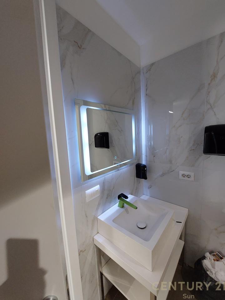 Locale Commerciale in Affitto 360 m2 – Via Kosovarëve, Tirana