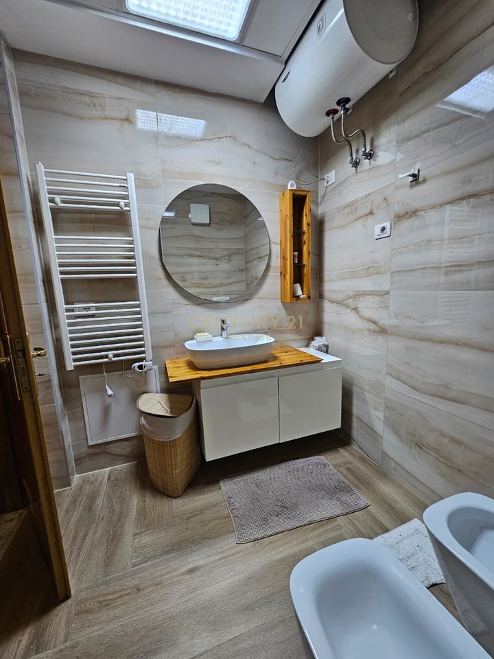 APARTAMENT 2+1 PËR QIRA – GLOBE, Ish Parku TIRANË