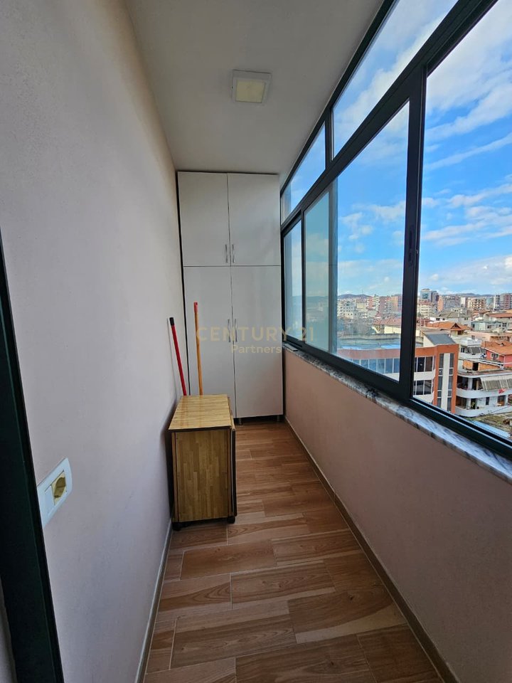 APARTAMENT 2+1 PËR QIRA – GLOBE, Ish Parku TIRANË