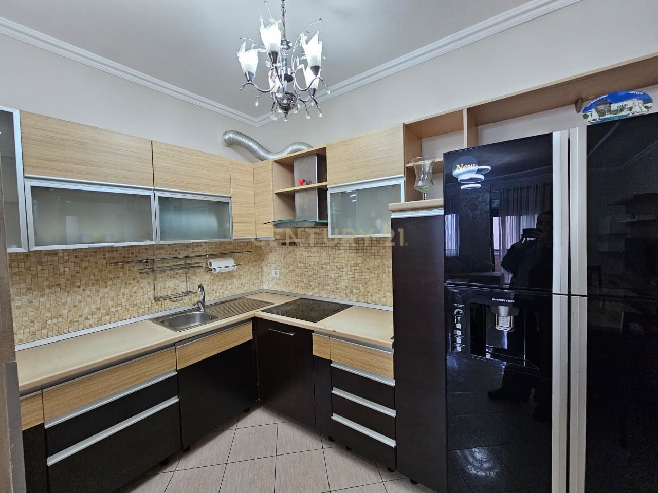 APARTAMENT 2+1 PËR QIRA – GLOBE, Ish Parku TIRANË