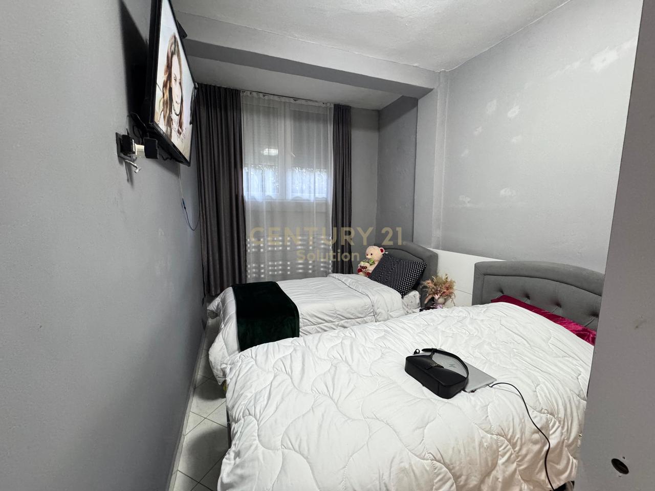 APARTAMENT 2+1+2 PER SHITJE PRANE 21 DHJETORIT