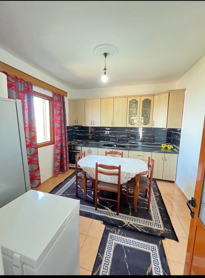 SHITET SHTEPI PRIVATE DHE TRUALL NE FSHATIN BABICE , VLORE!