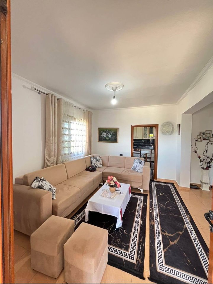 SHITET SHTEPI PRIVATE DHE TRUALL NE FSHATIN BABICE , VLORE!