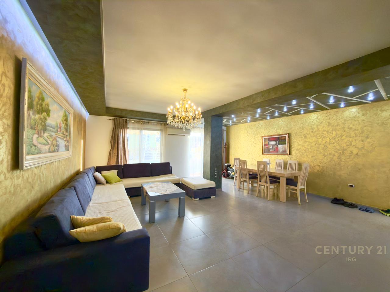 SHITET APARTAMENT 4+1 | MYSLYM SHYRI