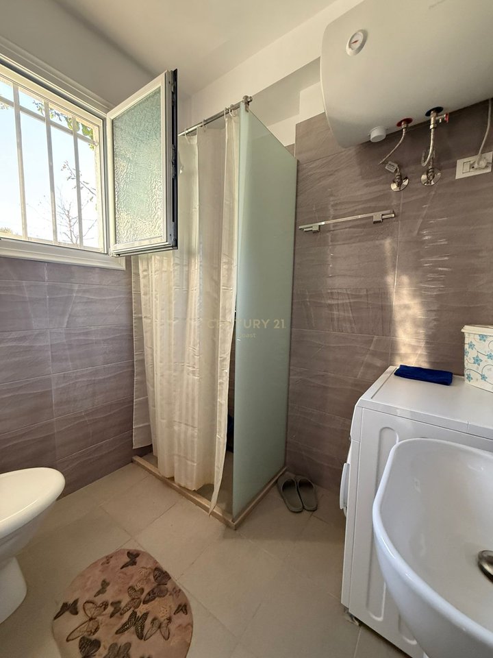 Apartament 2+1 me qira në lagjen “Kushtrim”