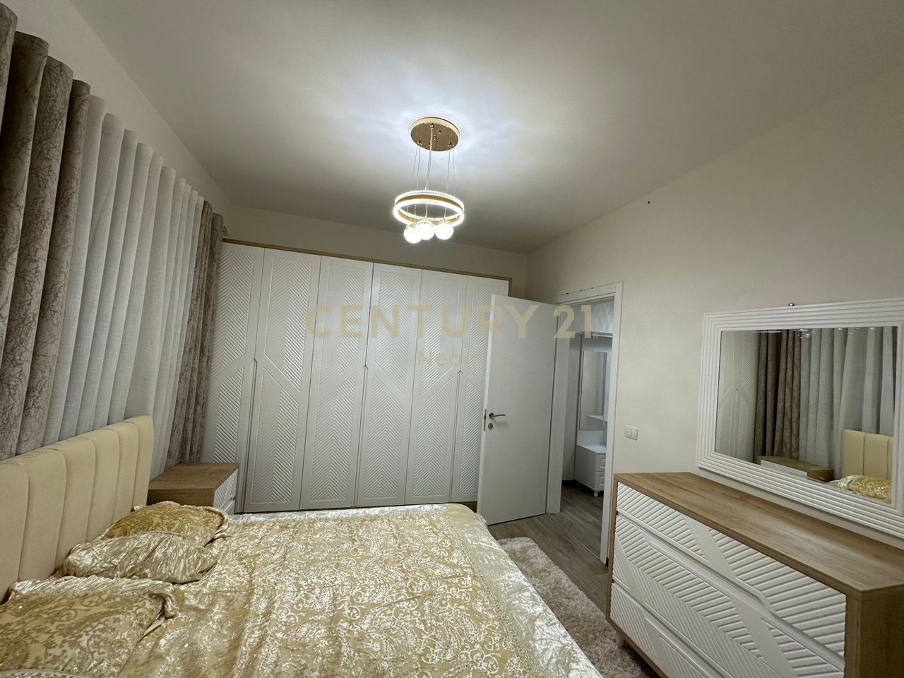 Modern 2+1 apartment for rent at the Dry Lake!