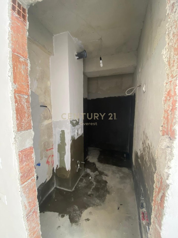 KODRA E DIELLIT 2, SHESIM APARTAMENT 3+1+2 ME VERANDE