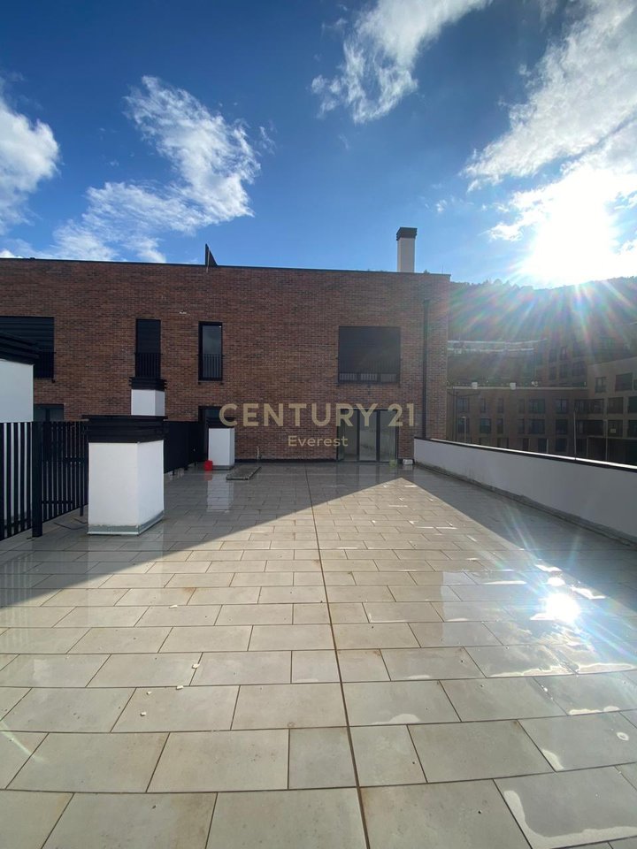 KODRA E DIELLIT 2, SHESIM APARTAMENT 3+1+2 ME VERANDE