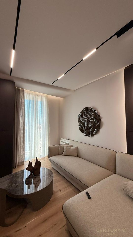 APARTAMENT 1+1 ME QIRA TEK GOLDEN TOWER RR, MINE PEZA!
