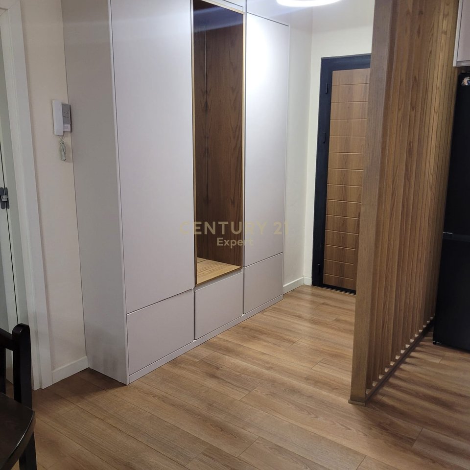 JEPET ME QIRA APARTAMENT 2+1 TEK FUSHA E AVIACIONIT