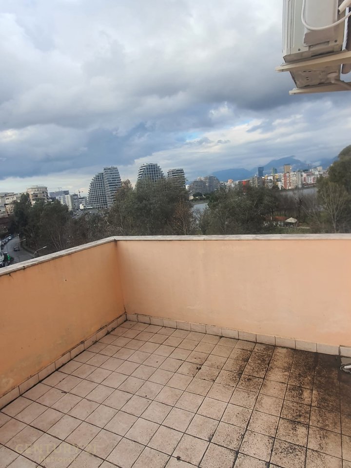 Appartamento in Affitto – Vicino al Faro, Giardino Zoologico