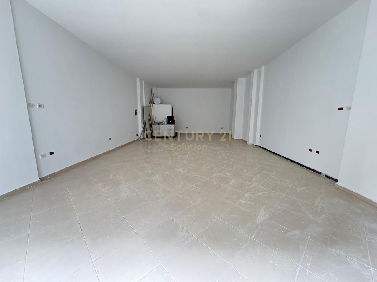 IN AFFITTO UNITÀ DI 78M2 A ASTIR!