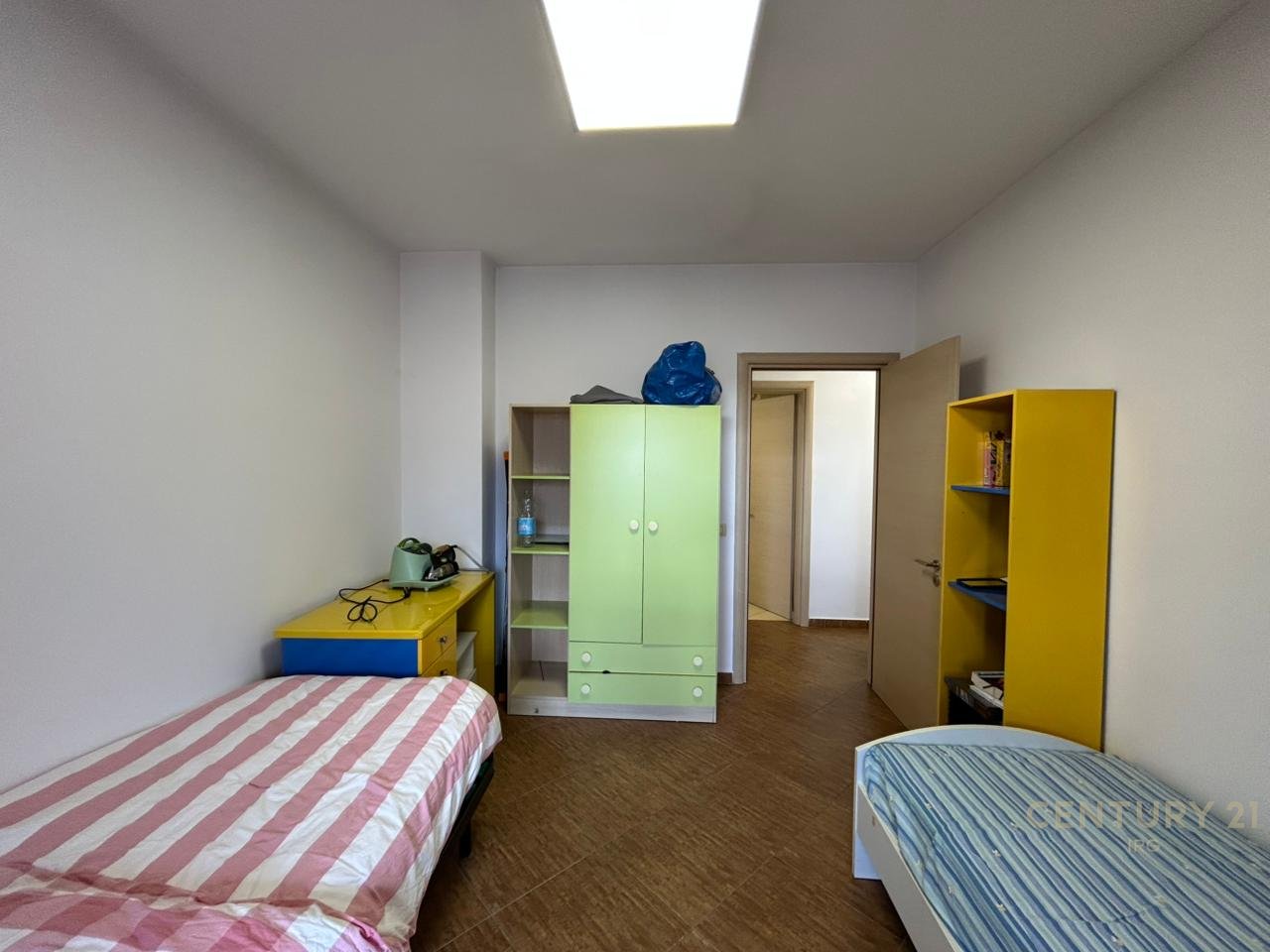 OKAZION, APARTAMENT 2+1+2 TE OXHAKU.