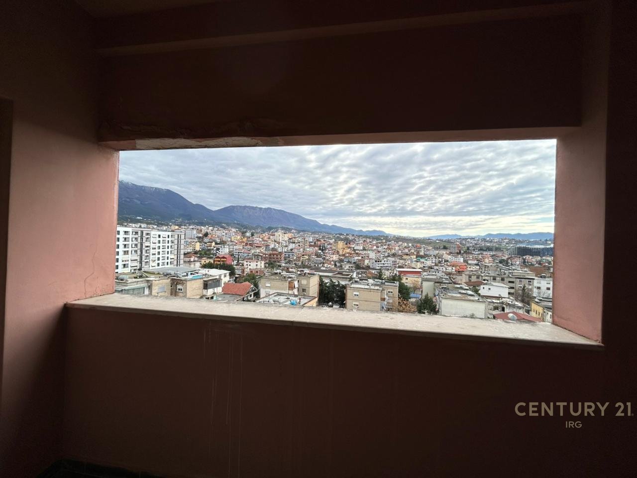 OKAZION, APARTAMENT 2+1+2 TE OXHAKU.