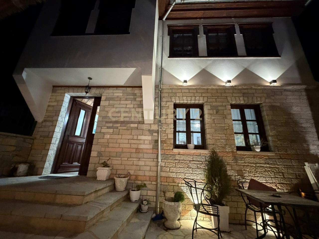 GJIROKASTER, HOTEL FOR SALE!