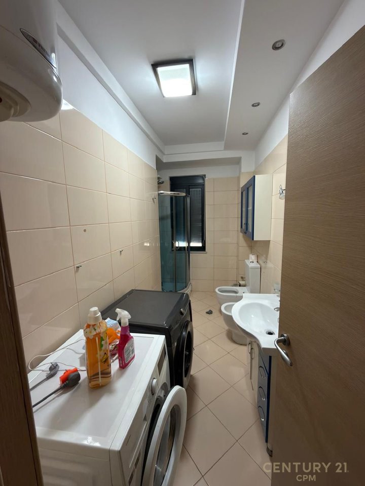 Apartament 2+1+2 Per Shitje!