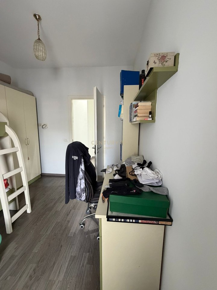 Shitet Apartament 3+1+2 në Rrugën Besim Alla – 270.000 €