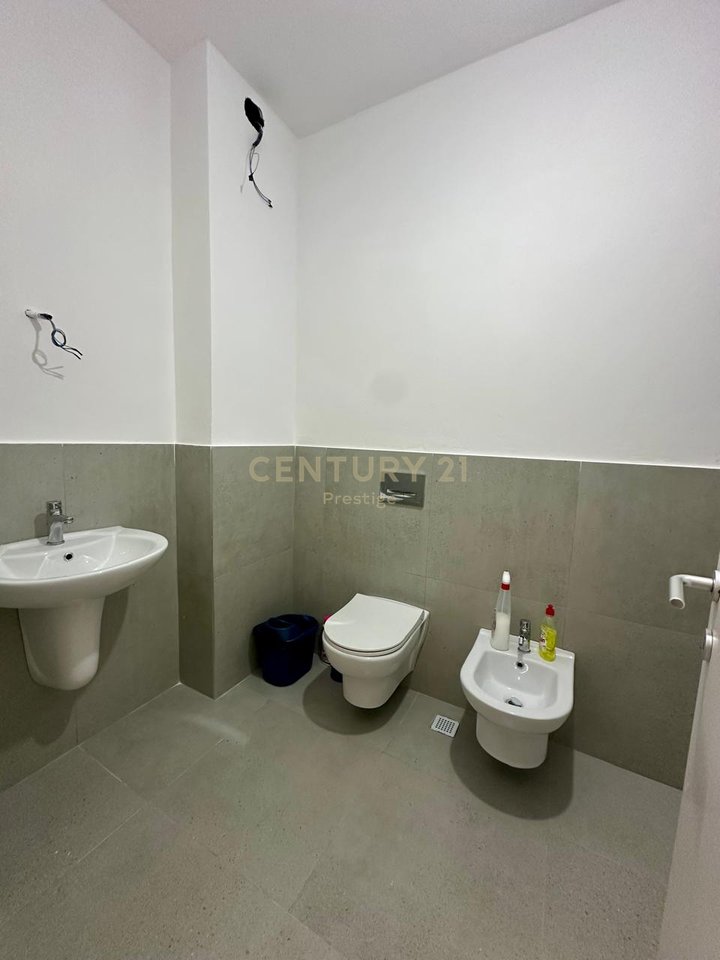 APARTAMENT 1+1 ME QIRA, PAS AMBASADES AMERIKANE, TIRANE!