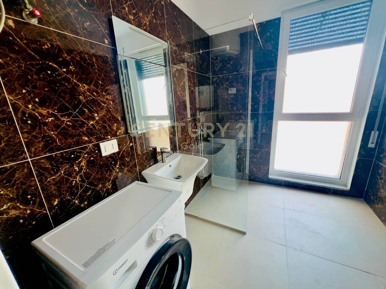 Apartment 2+1+2+2 Parking Spaces at 5-Maji, near Concord Center!